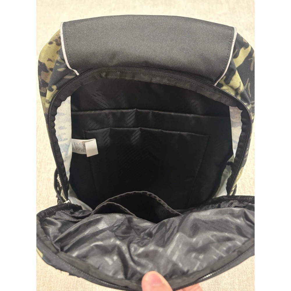 NEW NWT Oakley Enduro 20L 3.0 Backpack Tiger Camo Green - 921416 - Picture 6 of 6